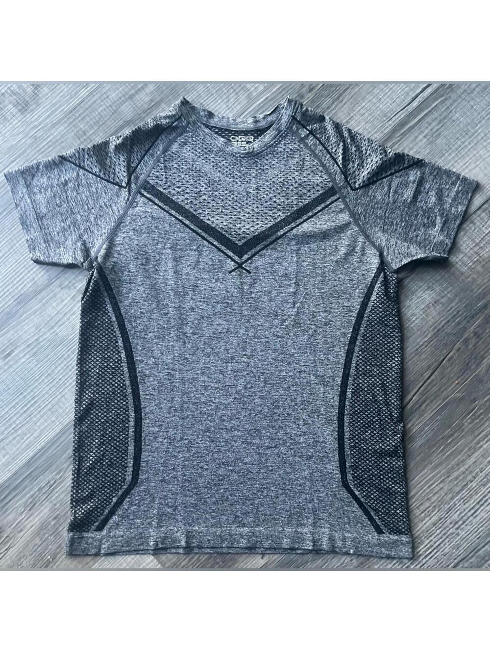 Gray and Black Men's Short Sleeve OQQ Tee